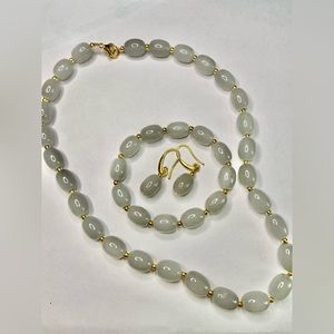 NEW BEAUTIFUL 3 PIECE SET